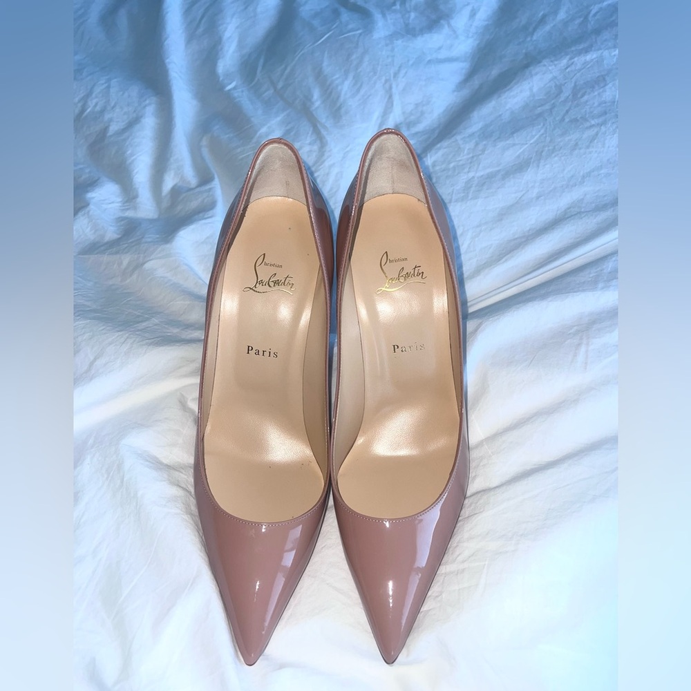 Christian Louboutin 100mm (blush) Kate patent leather pumps (42.5)